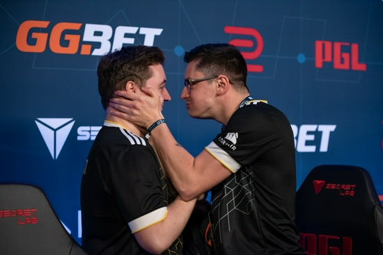 2026英雄联盟全球先锋赛首日精彩赛果与后续赛程分析